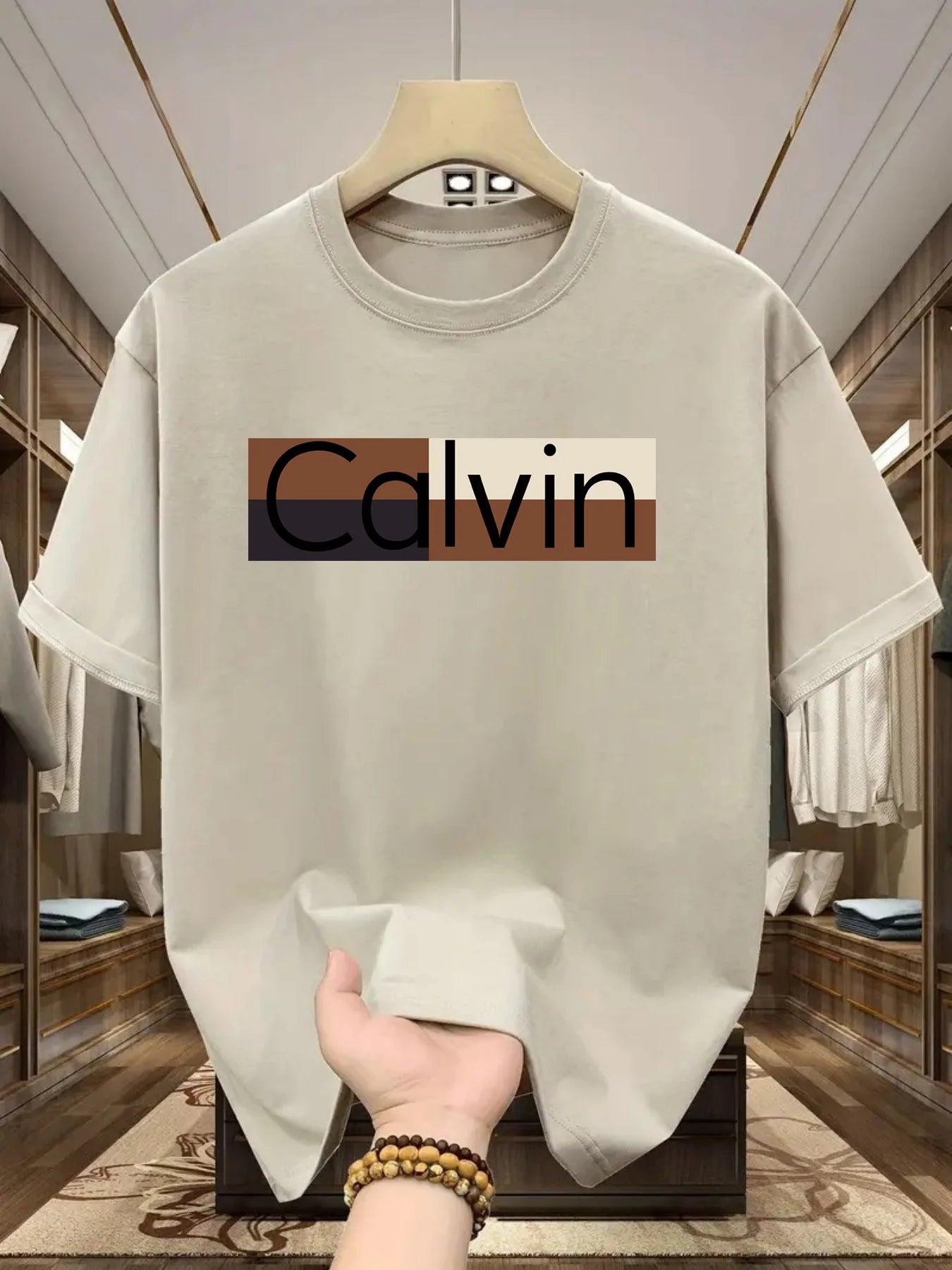 Short sleeved T-shirt top